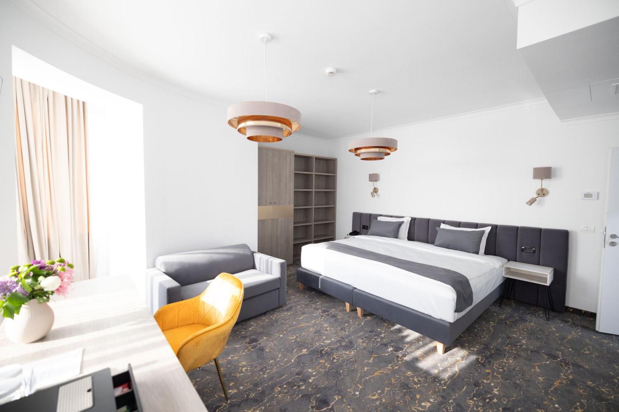 Opera Hotel Timisoara Bagian luar foto